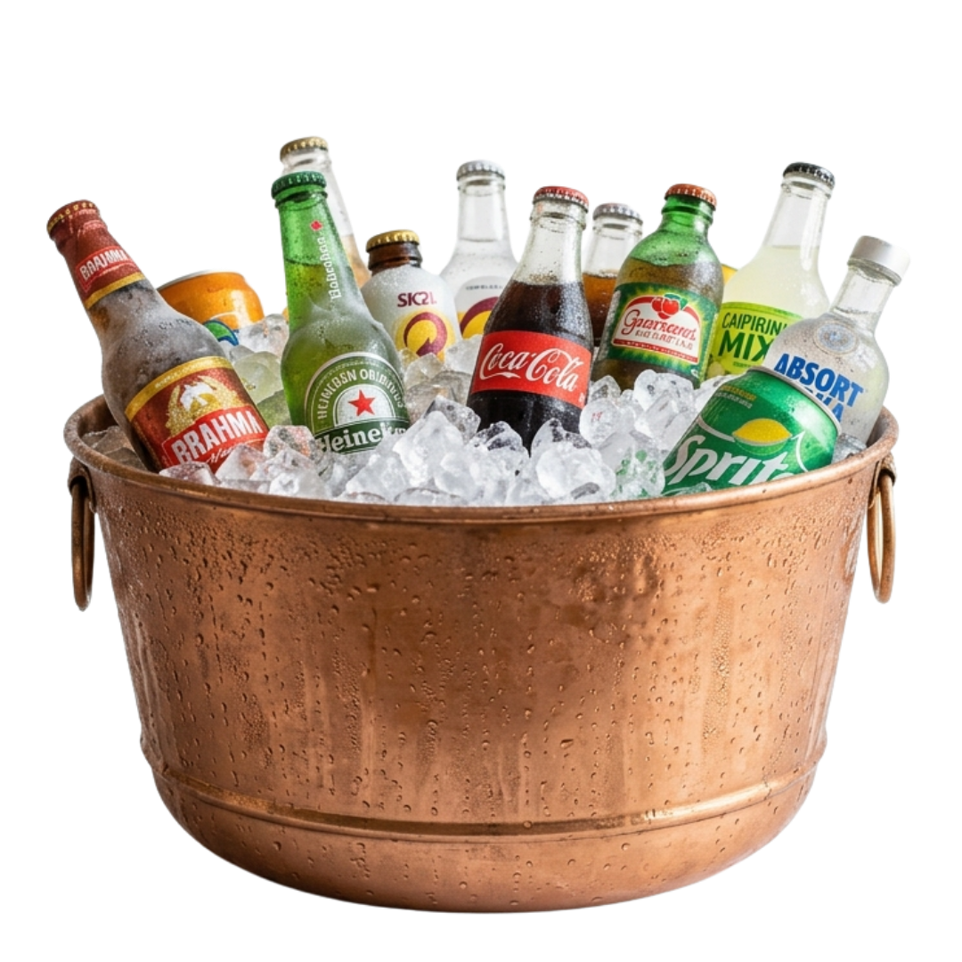 Balde de cobre com cervejas e refrigerantes extremamente gelados