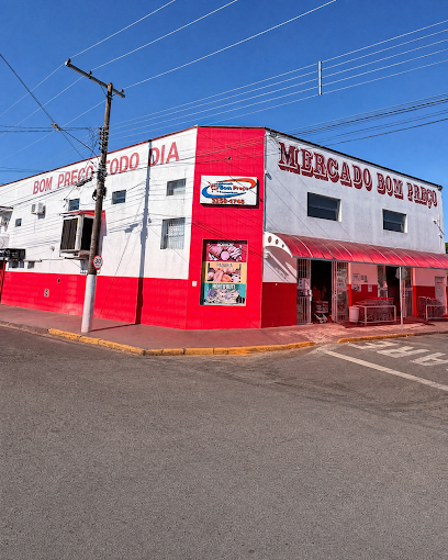 Fachada do Mercado Bom Preço em Pirapozinho/SP